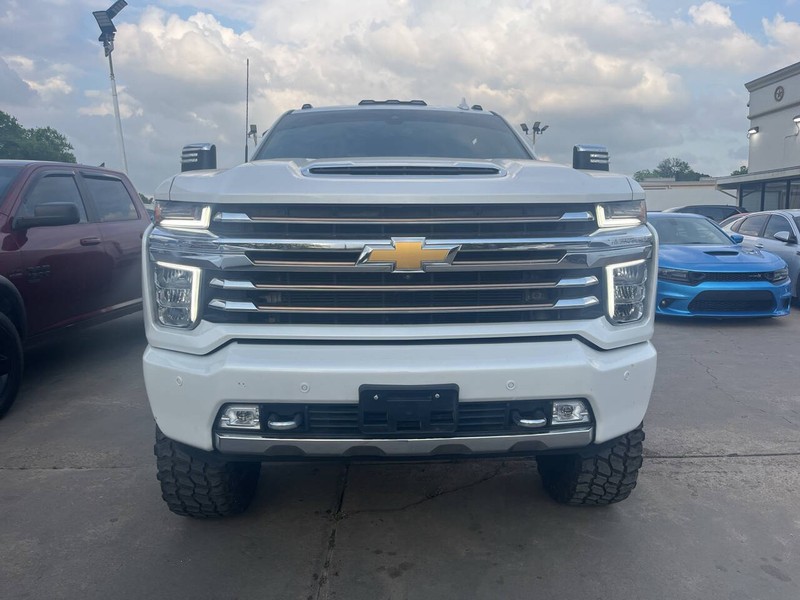 Chevrolet Silverado 3500HD Vehicle Image 03