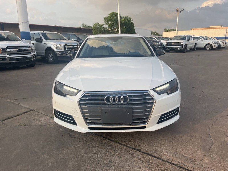 Audi A4 Vehicle Image 02