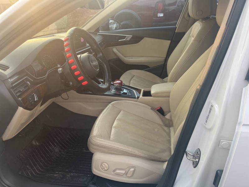 Audi A4 Vehicle Image 10