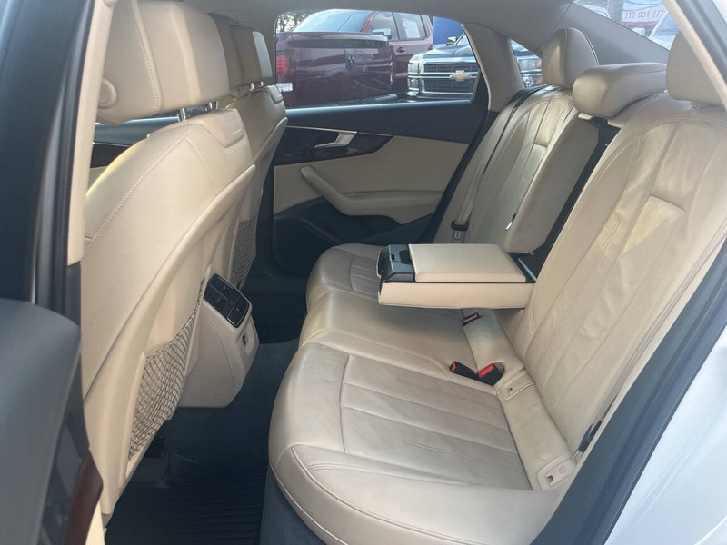 Audi A4 Vehicle Image 11