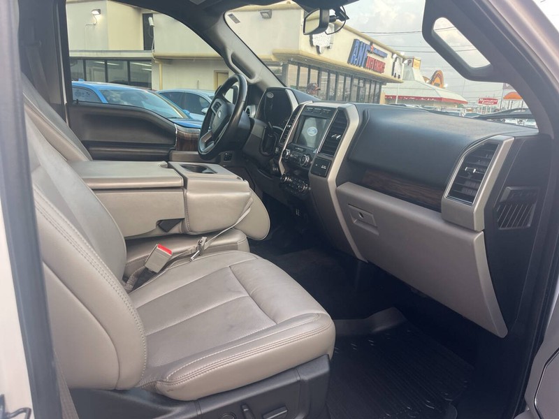 Ford F-150 Vehicle Image 14
