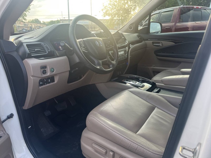 Honda Pilot Vehicle Image 11