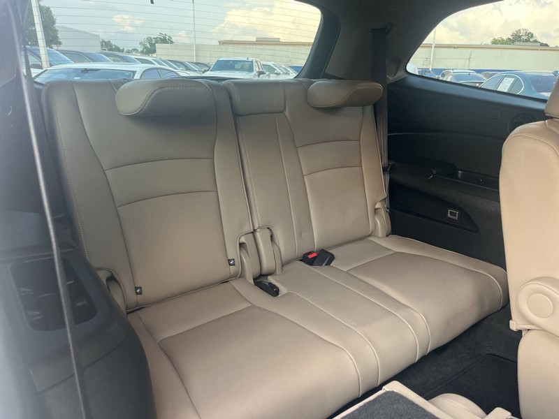 Honda Pilot Vehicle Image 17