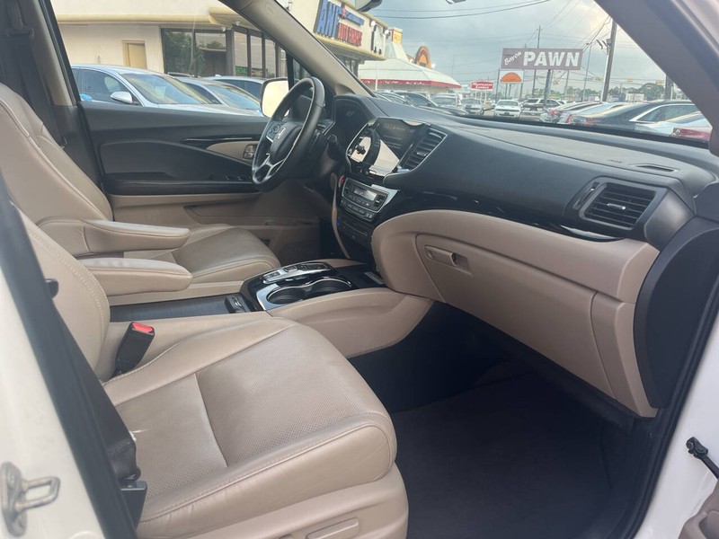 Honda Pilot Vehicle Image 18
