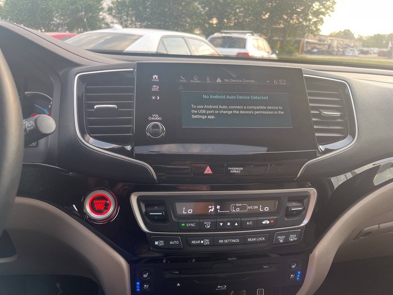 Honda Pilot Vehicle Image 25