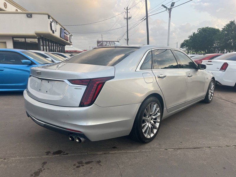 Cadillac CT6 Vehicle Image 06