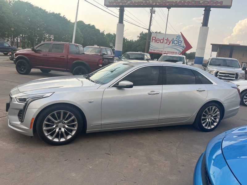Cadillac CT6 Vehicle Image 09