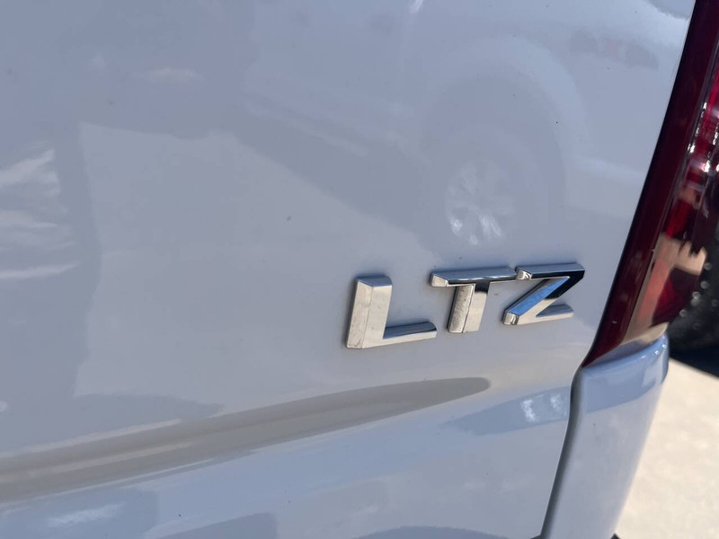 Chevrolet Silverado 1500 LTD Vehicle Image 18