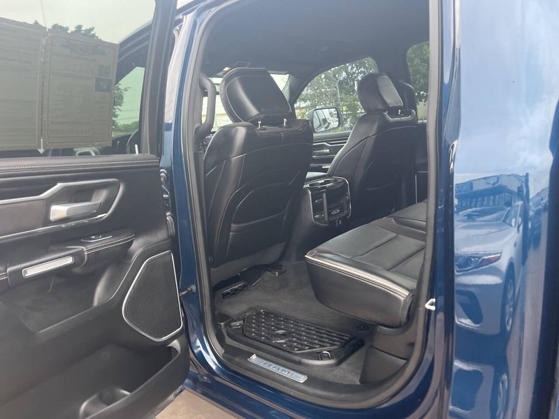 Ram 1500 Vehicle Image 15