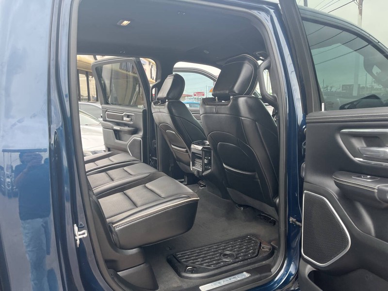 Ram 1500 Vehicle Image 19