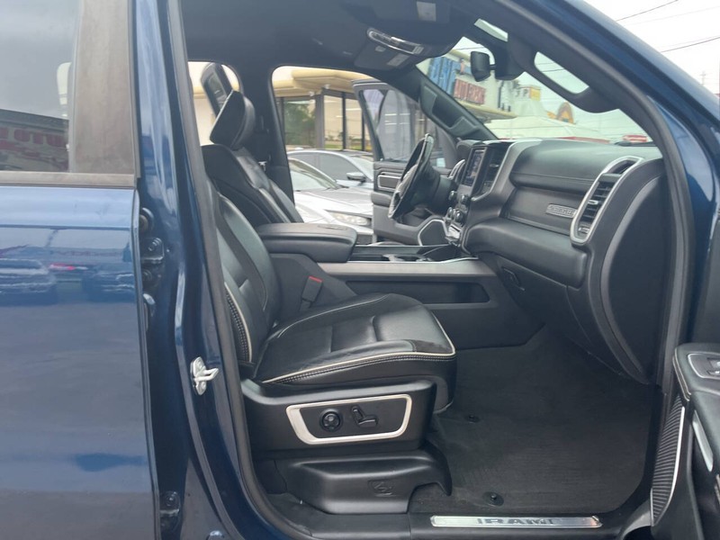 Ram 1500 Vehicle Image 21
