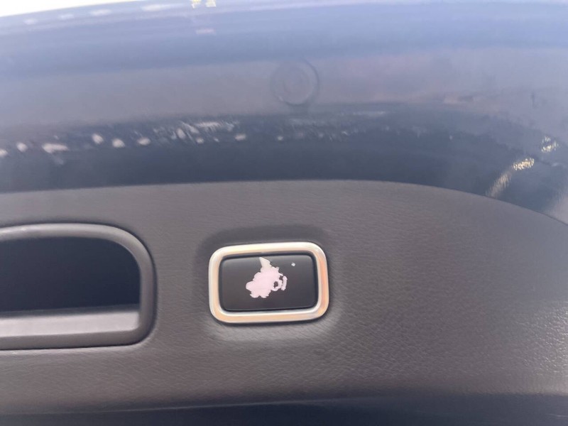 Kia Stinger Vehicle Image 19
