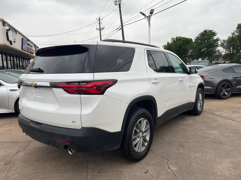 Chevrolet Traverse Vehicle Image 03