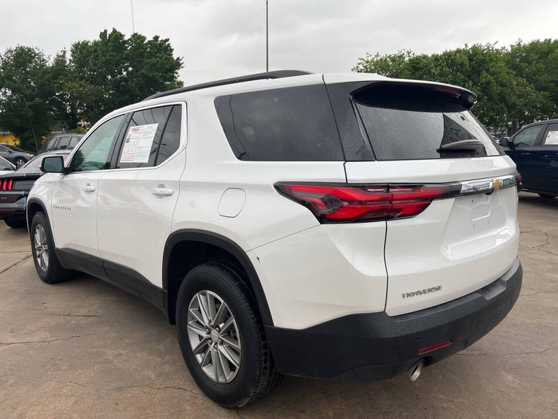 Chevrolet Traverse Vehicle Image 05