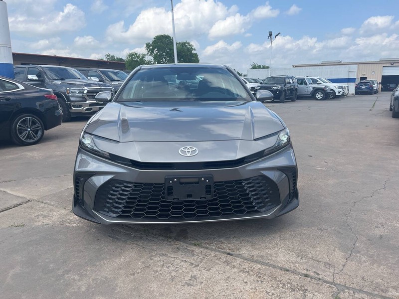 Toyota Camry Vehicle Image 04