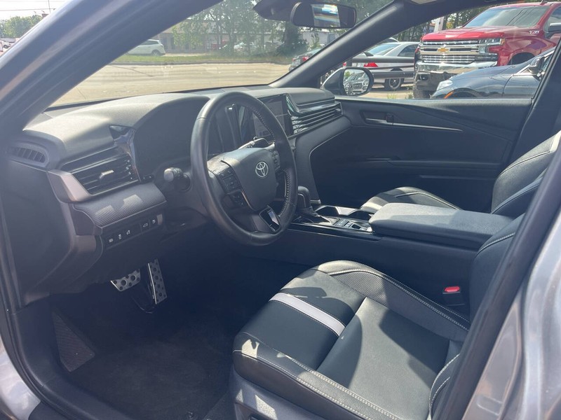 Toyota Camry Vehicle Image 12
