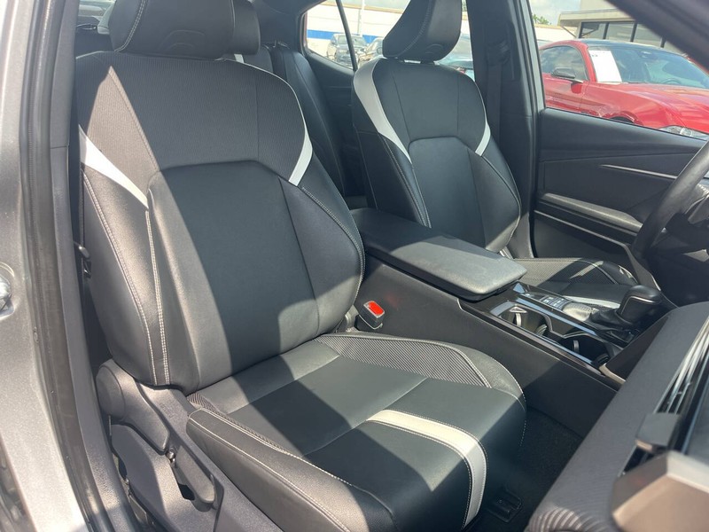 Toyota Camry Vehicle Image 17