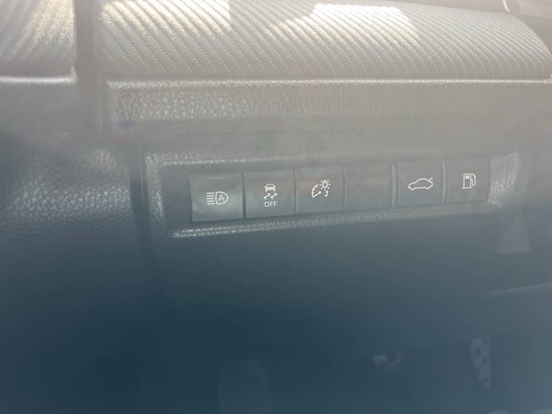 Toyota Camry Vehicle Image 21