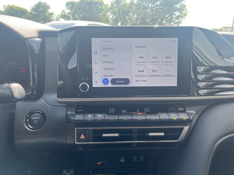 Toyota Camry Vehicle Image 23