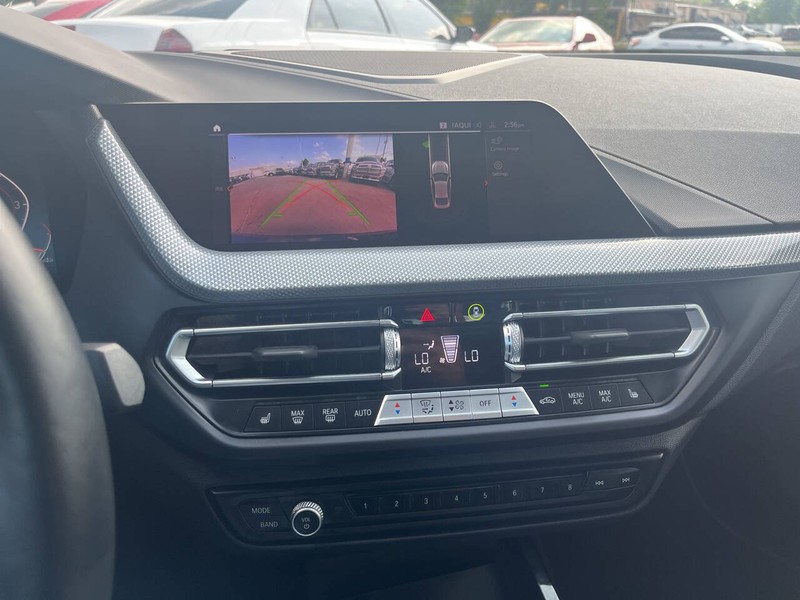 BMW 2 Series Vehicle Image 19