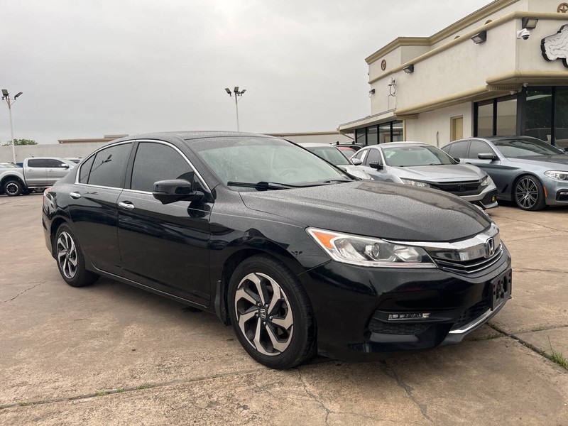 Honda Accord Sedan Vehicle Image 02