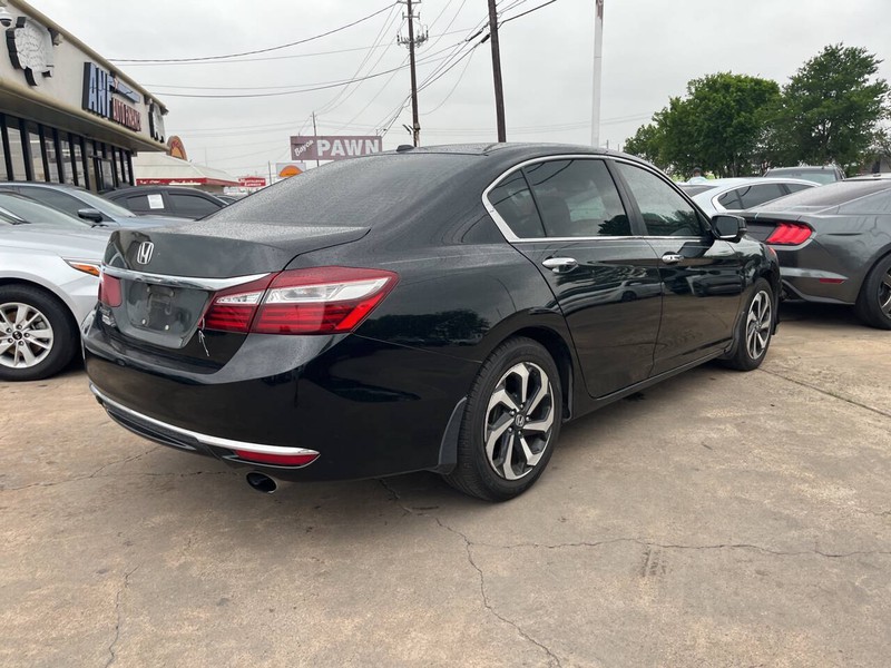 Honda Accord Sedan Vehicle Image 03