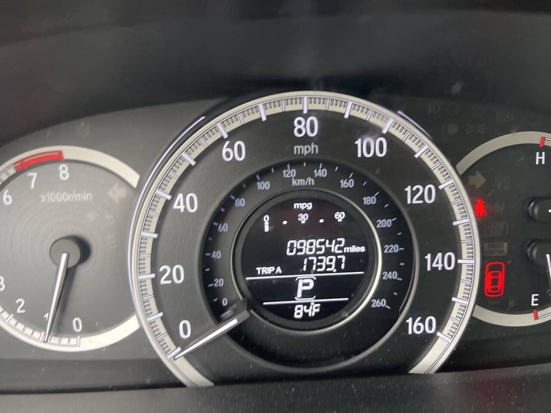Honda Accord Sedan Vehicle Image 08