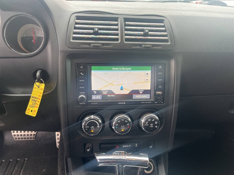 Dodge Challenger Vehicle Image 12