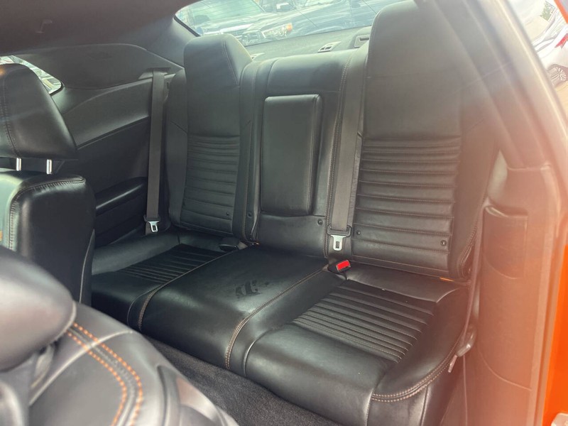 Dodge Challenger Vehicle Image 15