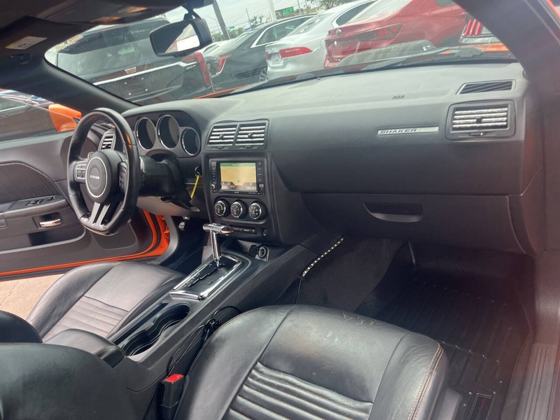 Dodge Challenger Vehicle Image 18