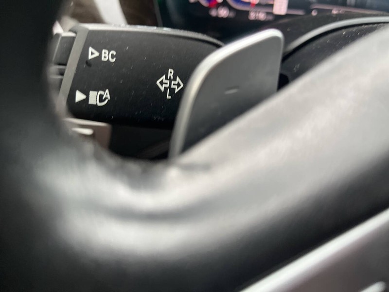 BMW 7 Series Vehicle Image 15