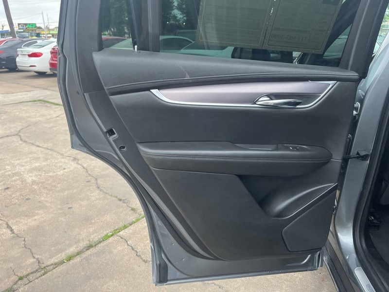 Cadillac XT6 Vehicle Image 14