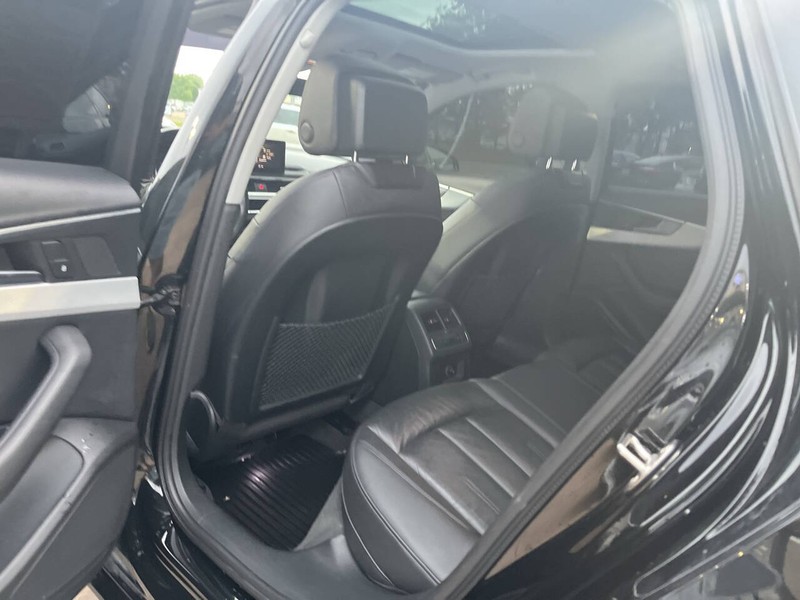 Audi A4 Vehicle Image 16