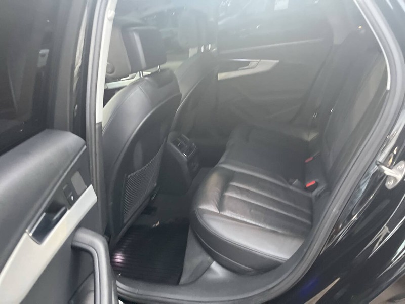 Audi A4 Vehicle Image 17