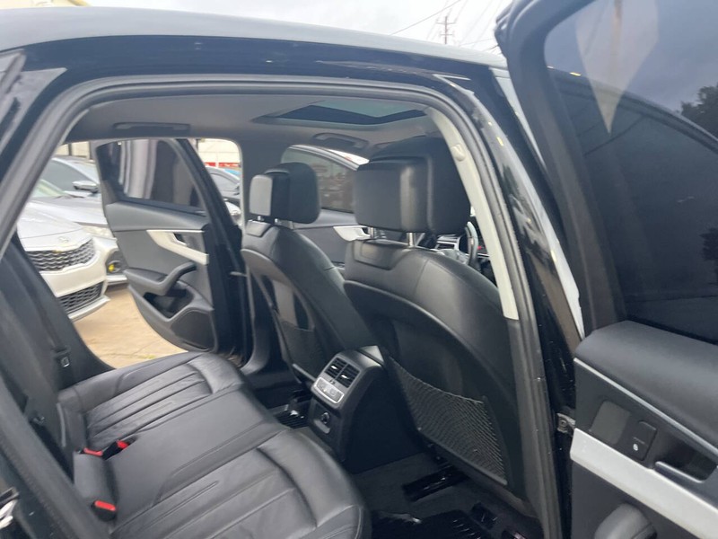 Audi A4 Vehicle Image 18