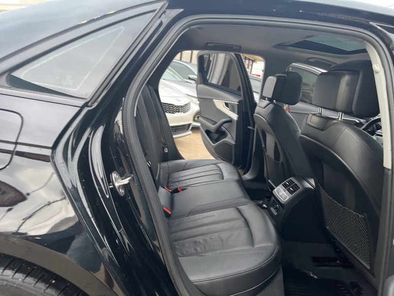 Audi A4 Vehicle Image 19