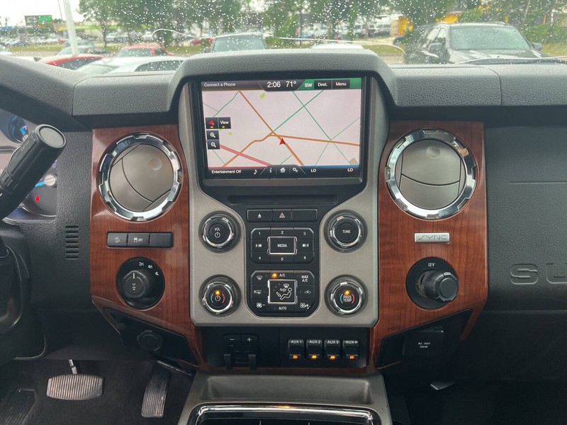 Ford Super Duty F-250 SRW Vehicle Image 10