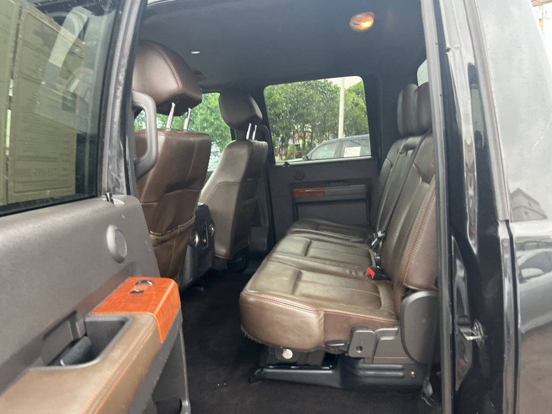 Ford Super Duty F-250 SRW Vehicle Image 15