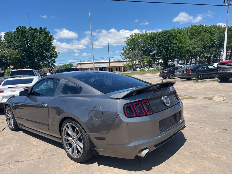 Ford Mustang Vehicle Image 05