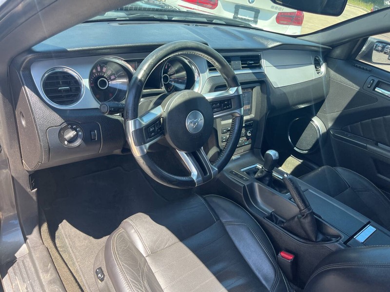 Ford Mustang Vehicle Image 07