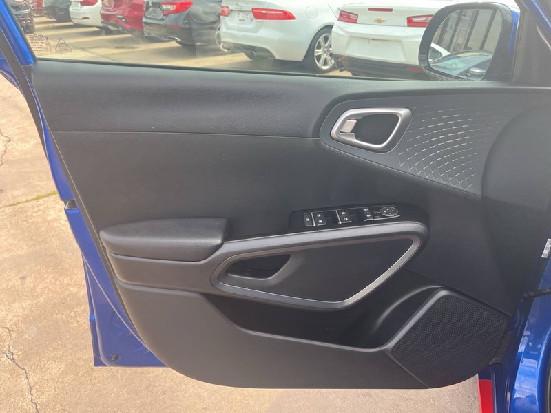 Kia Soul Vehicle Image 06