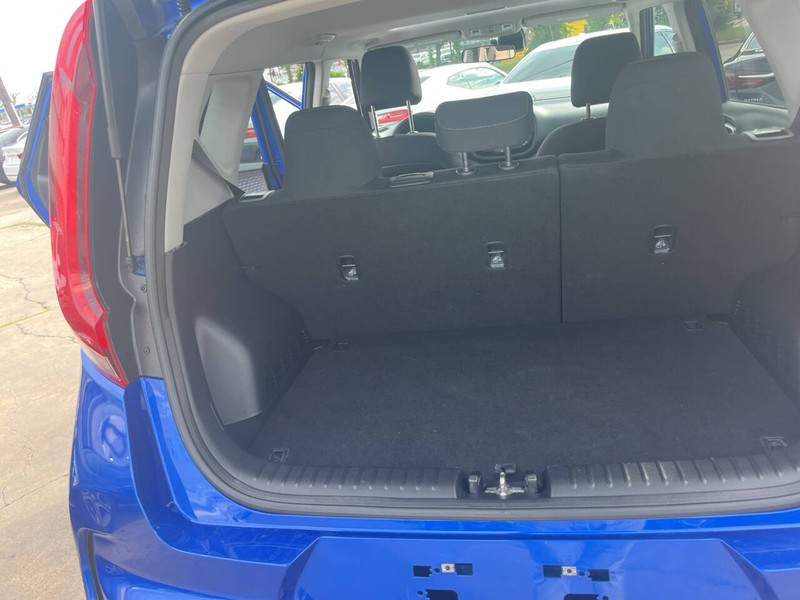 Kia Soul Vehicle Image 17