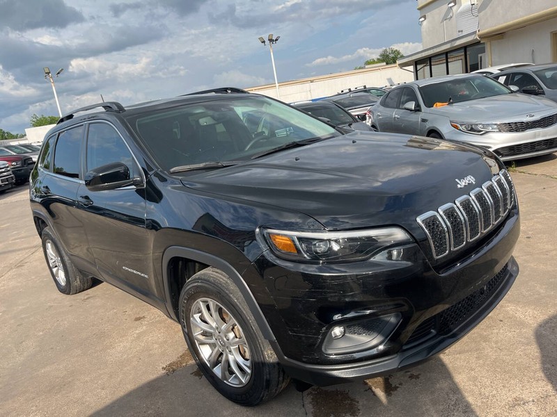 Jeep Cherokee Vehicle Image 02