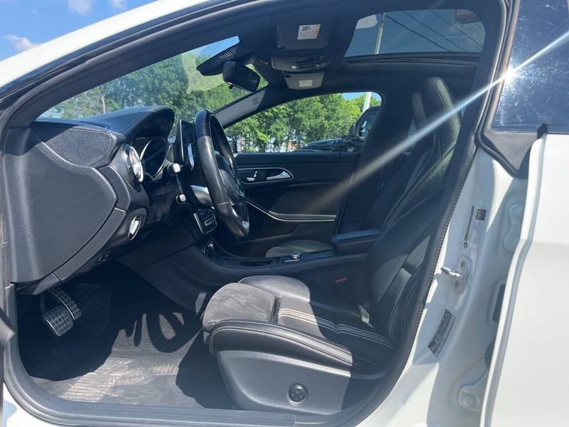 Mercedes-Benz CLA Vehicle Image 07