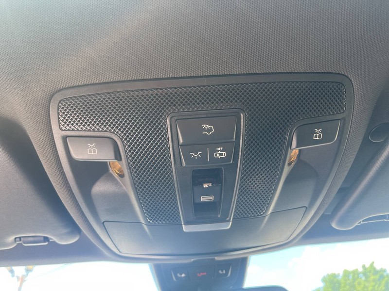 Mercedes-Benz CLA Vehicle Image 15