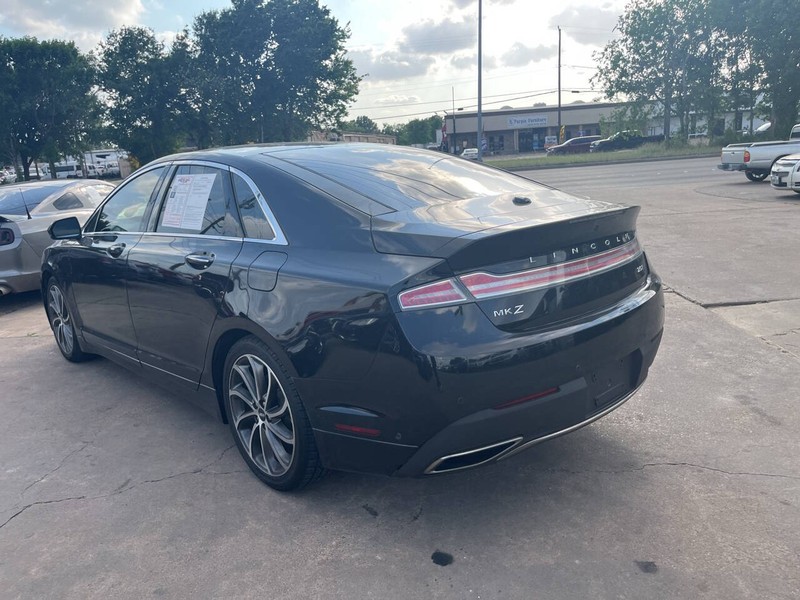 Lincoln MKZ Vehicle Image 04