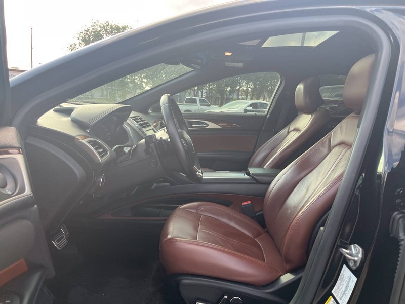 Lincoln MKZ Vehicle Image 06