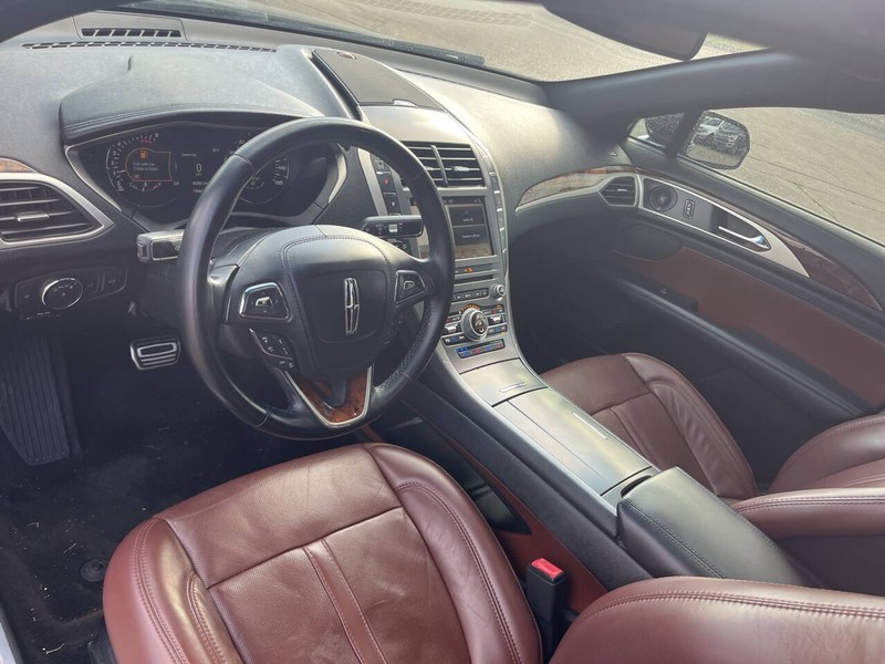Lincoln MKZ Vehicle Image 07