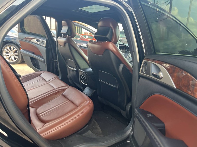 Lincoln MKZ Vehicle Image 16