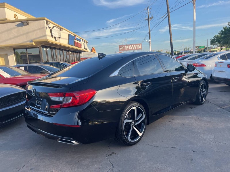 Honda Accord Sedan Vehicle Image 04